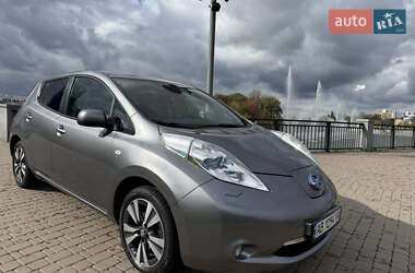Nissan Leaf  2015