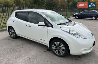 Nissan Leaf  2013