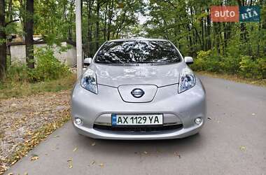 Nissan Leaf  2013