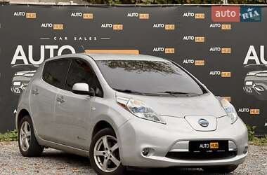 Nissan Leaf  2011