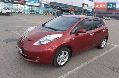 Nissan Leaf  2011