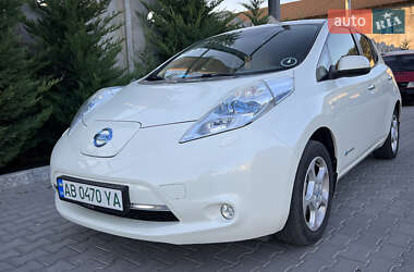 Nissan Leaf  2011