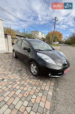 Nissan Leaf  2014