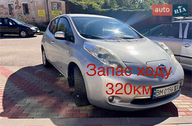 Nissan Leaf  2011