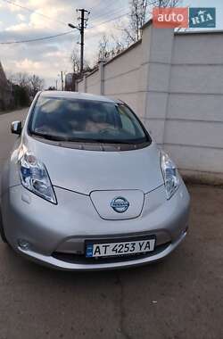 Nissan Leaf  2013