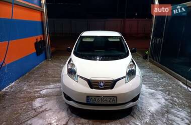 Nissan Leaf  2013