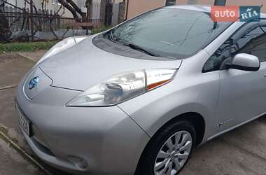 Nissan Leaf  2013