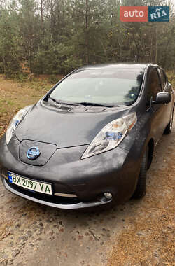 Nissan Leaf  2013