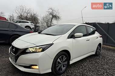 Nissan Leaf  2021