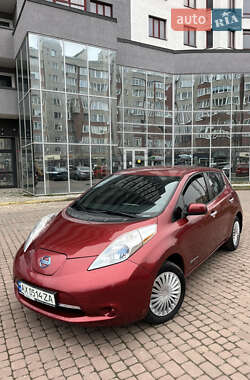 Nissan Leaf  2013