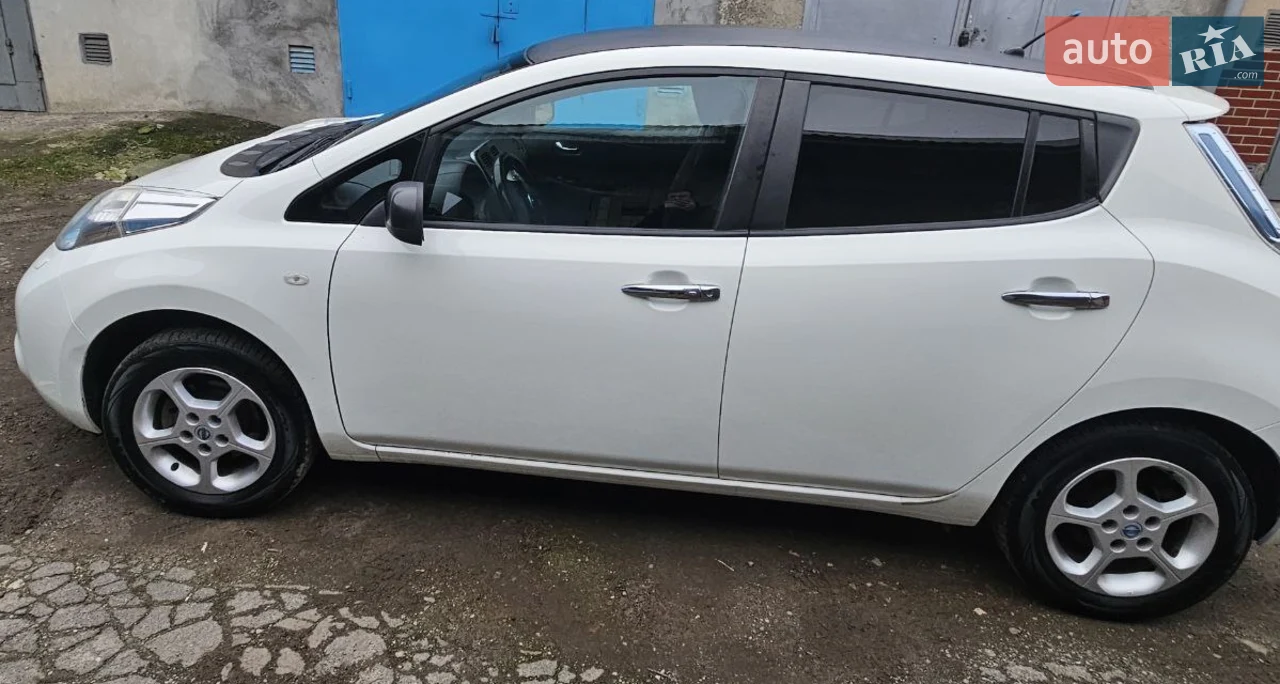 2013 Nissan Leaf - мініатюра 5