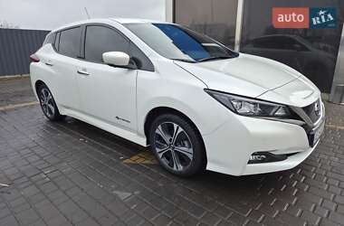 Nissan Leaf  2020