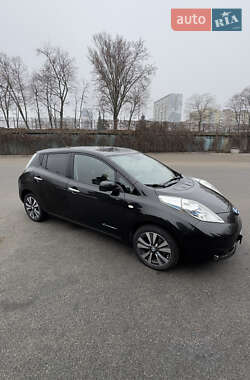 Nissan Leaf  2014