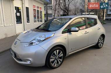 Nissan Leaf  2013