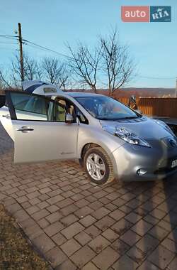 Nissan Leaf  2013