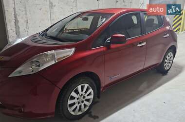 Nissan Leaf  2013