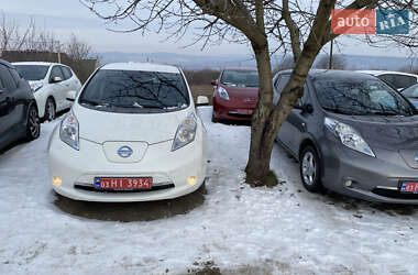 Nissan Leaf  2014