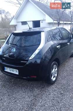 Nissan Leaf  2011
