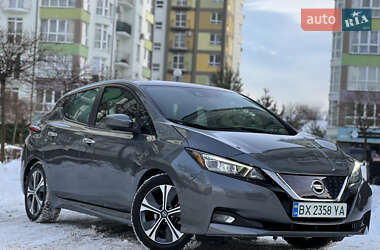 Nissan Leaf  2020