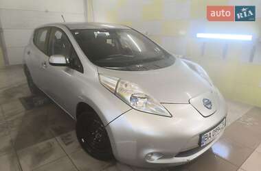 Nissan Leaf  2013