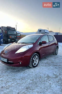 Nissan Leaf  2012