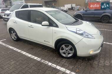 Nissan Leaf  2013