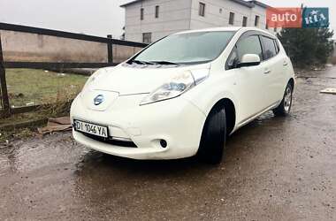 Nissan Leaf  2012