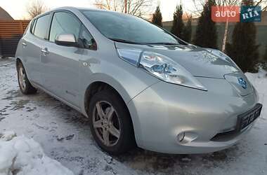 Nissan Leaf  2012