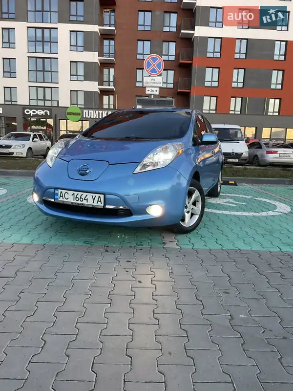 Nissan Leaf