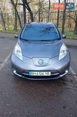 Nissan Leaf  2015
