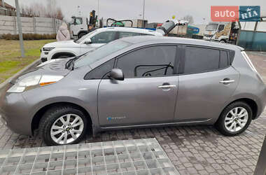 Nissan Leaf  2015