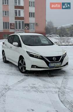 Nissan Leaf  2020