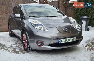 Nissan Leaf  2014