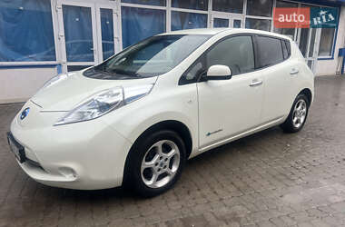 Nissan Leaf  2012