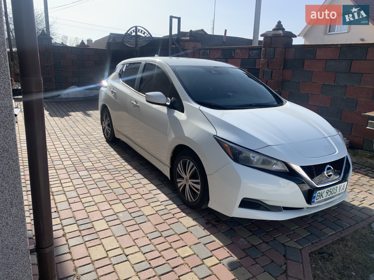 2022 Nissan Leaf - фото 1