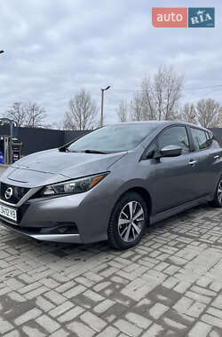 Nissan Leaf  2021