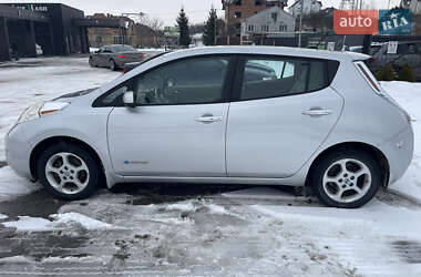 Nissan Leaf  2013
