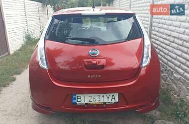 Nissan Leaf  2013