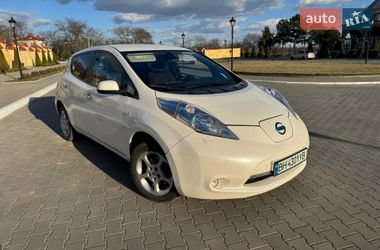 Nissan Leaf  2013