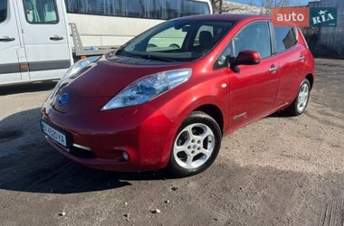 Nissan Leaf  2012