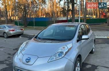 Nissan Leaf  2013