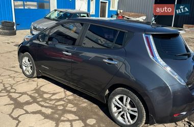 Nissan Leaf  2013