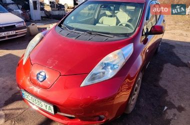 Nissan Leaf  2011