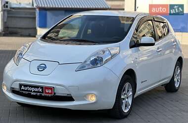 Nissan Leaf  2014