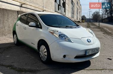 Nissan Leaf  2015