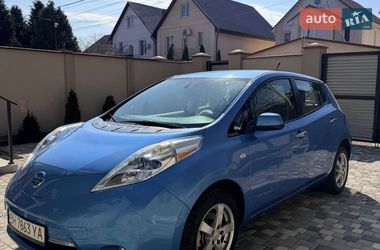 Nissan Leaf  2012