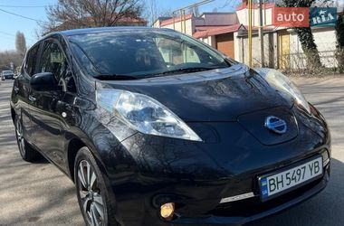 Nissan Leaf  2014