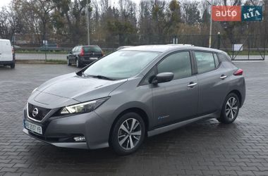 Nissan Leaf  2021