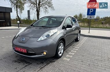 Nissan Leaf  2014