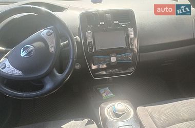 Nissan Leaf  2013
